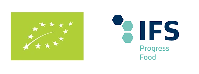 Zwei Zertifizierungslogos: links ein grünes Quadrat mit einem weißen Blatt, das von Sternen gebildet wird (EU-Bio-Symbol); rechts das IFS Food-Logo mit Sechsecken und blau-grünem Text auf weißem Hintergrund.